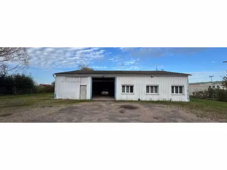 vente local d'activités le trait 76580