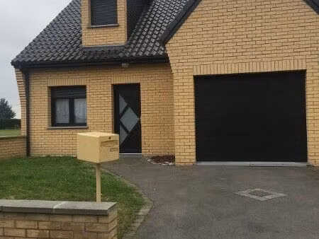 location maison 5 pièces 90 m² à petite-forêt (59494)