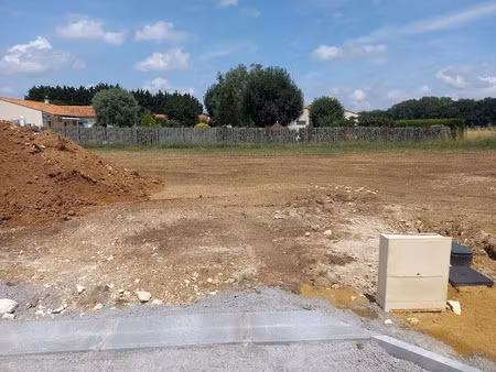 vente terrain 816 m² à meursac (17120)  76 000 €