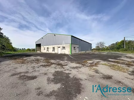 vente locaux professionnels 0 pièces 500 m² à saint-loup-du-gast (53300)  199 000 €