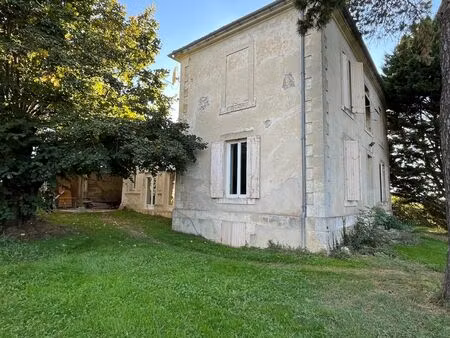 belle maison de maître à restaurer située en campagne avec logement secondaire (ou local p