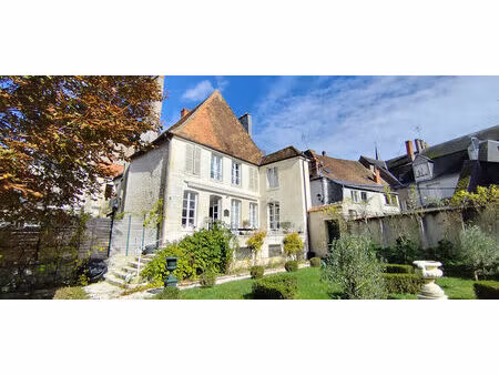 ancien hôtel particulier dans l’indre