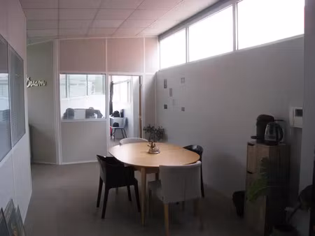 location bureaux d'environ 45 m² - parc d'activité de gémenos (13420)