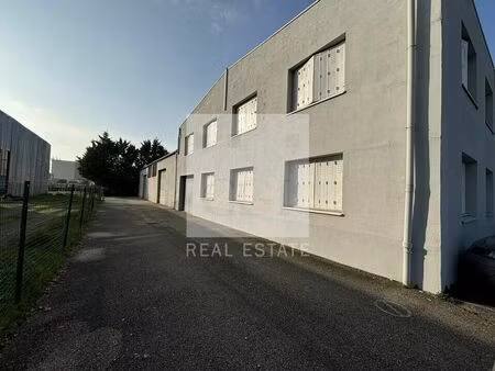 location commerce 135 m² à saint-symphorien-d'ozon (69360)