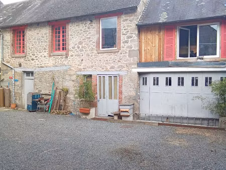 creuse- pres la souterraine- grande maison avec appartement