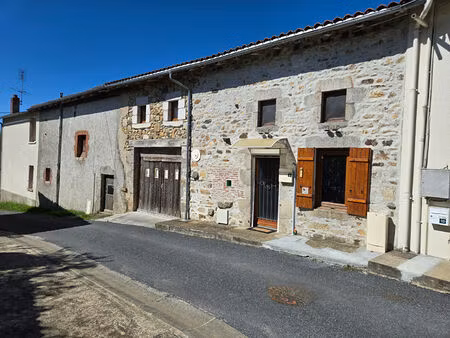 haute-vienne - charmante propriété en pierre rénovée  prête à être habitée