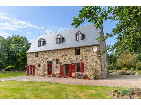 orne proche tinchebray  maison en pierre avec 5 chambres et gite avec 3 chambres
