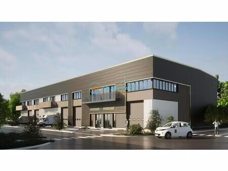 location local commercial