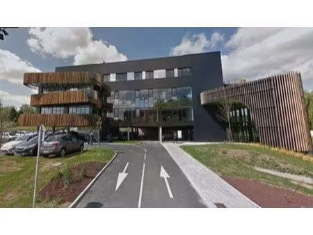 location bureau croix 225 m²