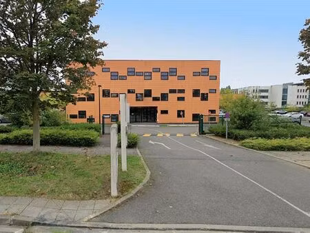 vente/location bureau loos 681 m²