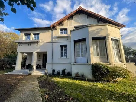 maison de prestige en vente freneuse  france