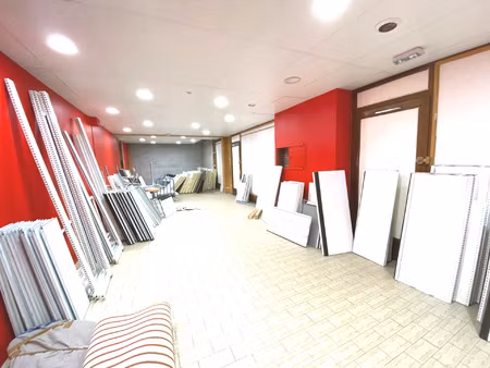 praz de lys : local commercial