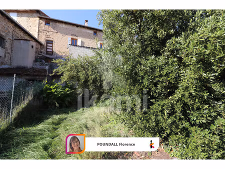 coeur st félicien maison avec jardinet terrasse caves et gar