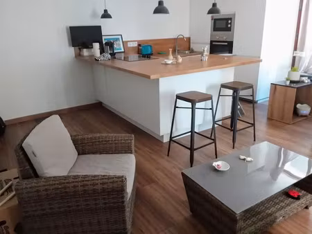 location meublée appartement 3 pièces 58 m² à draguignan (83300)  730 €