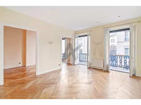 vente appartement 3 pièces 88 m² à lyon 1er (69001)  460 000 €