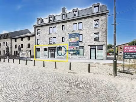 superbe rez commercial de 124 m2 à louer à han/lesse