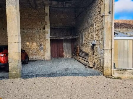 loue hangar sécurisé