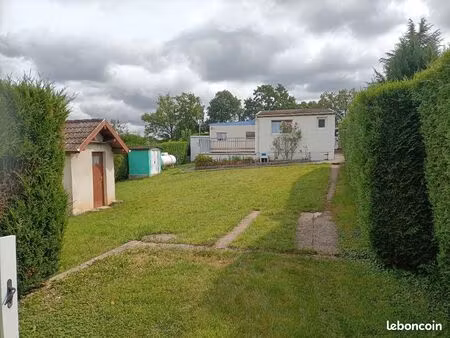 a vendre dans parc résidentiel