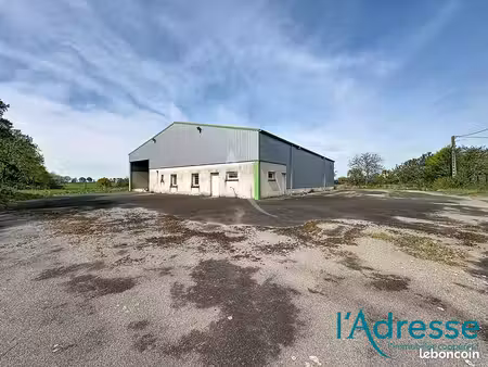 entrepôt 500 m² saint loup du gast