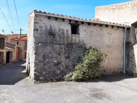 grange en pierres  en 2 faces