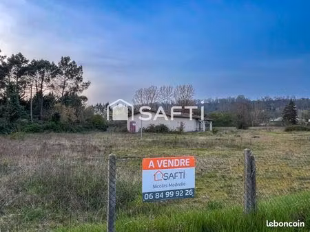 local 225 m² port-sainte-foy-et-ponchapt