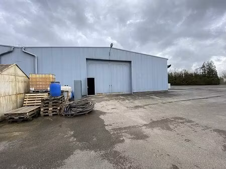 vente/location local d'activités guarbecque 750 m²