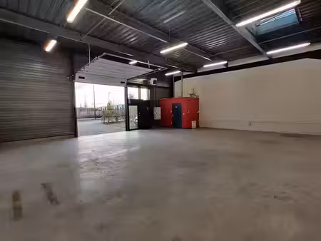 location local d'activités tourcoing 133 m²