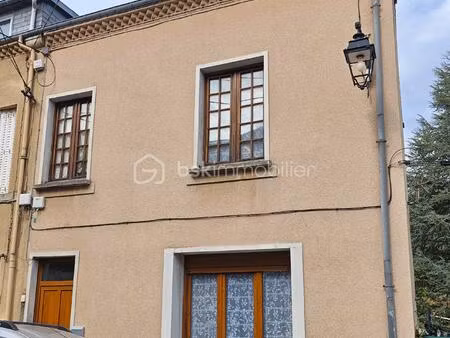 maison de 111 m² à revin