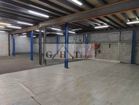 a louer 1000 m² entrepot et bureaux a la courneuve