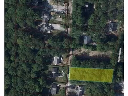 terrain de 16ares 77 centiares