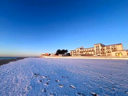 vente appartement 2 pièces piscine à la tranche-sur-mer (85360) : à vendre 2 pièces piscin