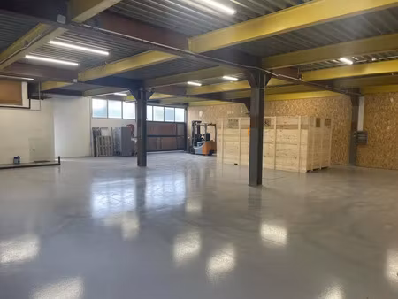 a louer entrepôt/bureaux 525 m2 st blaise