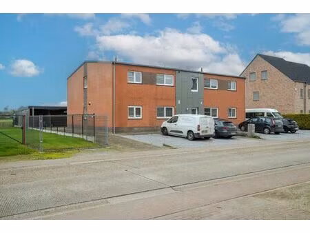 mooi en ruim gelijkvloers appartement in de salvatorstraat 110 te hamont