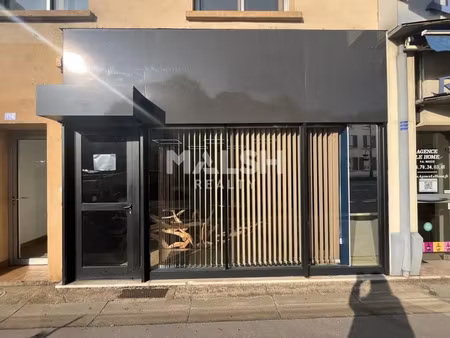 tassin la demi lune - local commercial - 80 m²