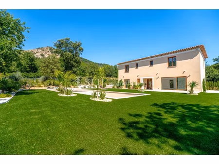 vente maison le plan-de-la-tour 83120 - - surface privée