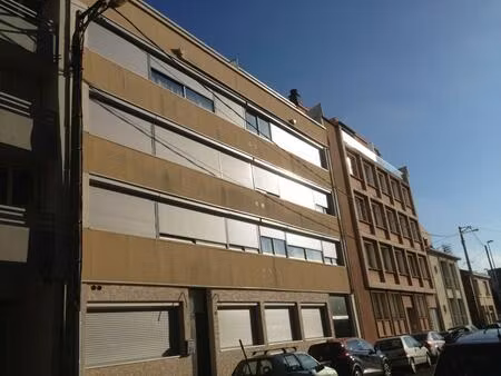 location appartement 2 pièces 47 m² à clermont-ferrand (63100)