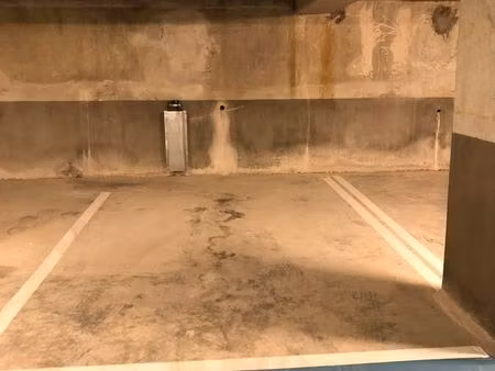 location parking voiture ou 2 roues chatillon centre