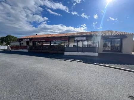 vente bureaux et commerces à saint-christophe-du-bois (49280) : à vendre / 200m² saint-chr