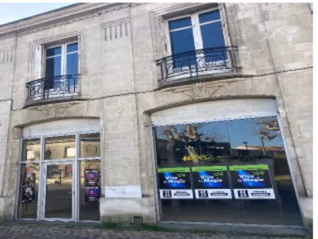 chartrons - immeuble à usage de bureaux d'environ 365 m² à louer