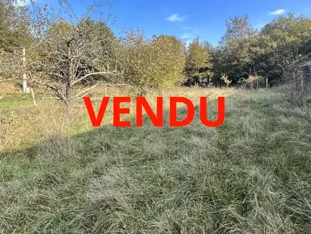vendu terrain constructible de 2530 m²