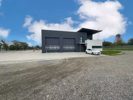 entrepot - local d'activite a louer