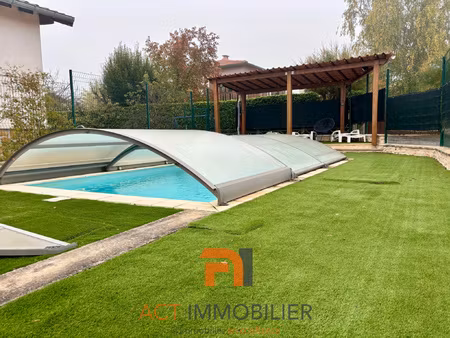 éveux maison 81 m2 avec piscine proche gare sous-sol complet