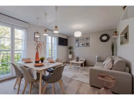 location meublée appartement 3 pièces 63 m² à serris (77700)  2 395 €