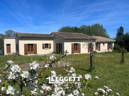 maison 9 pièce(s)  bonneville-et-saint-avit-de-fumadières