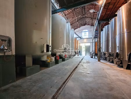 batiment industriel 730m²