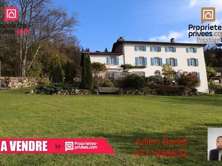 maison/villa de standing à saint-jean-la-vêtre