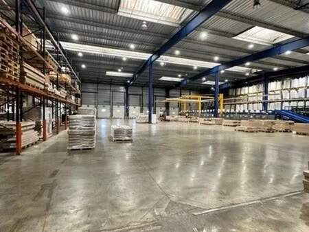 location local commercial