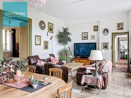 a vendre maison de village de 190m² habitable  cours  jardin  garage  10 min de nailloux