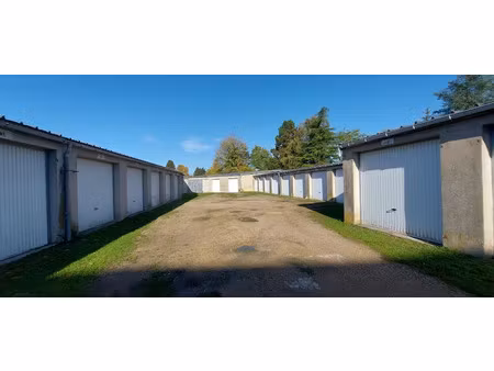 location parking 15 m² à saâcy-sur-marne (77730)  64 €