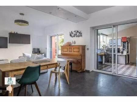 vente maison à bazoges-en-paillers (85130) : à vendre / 230m² bazoges-en-paillers